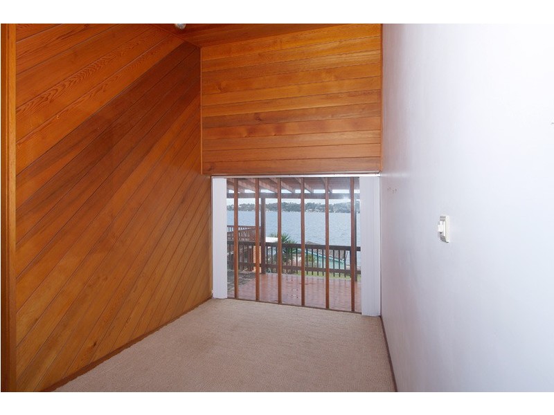 13-15 Grant Road, Coal Point NSW 2283