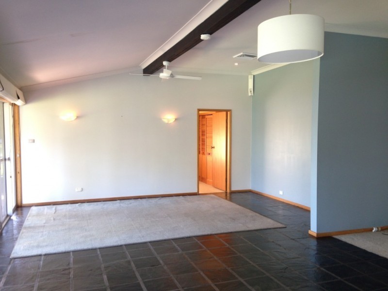 63 BAY ROAD, Bolton Point NSW 2283