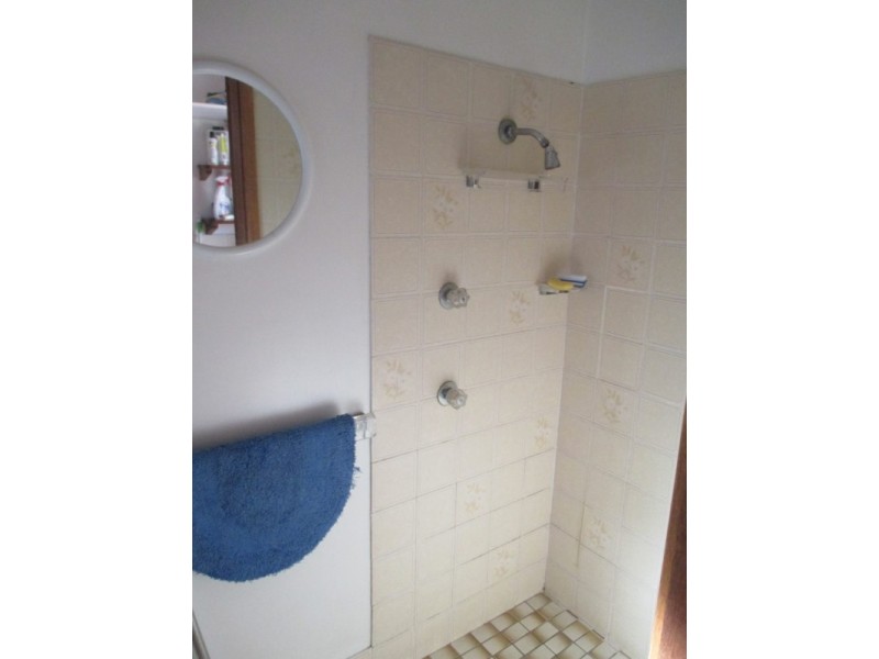 63 BAY ROAD, Bolton Point NSW 2283
