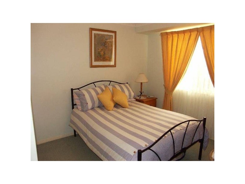 20 Honeyoak Drive, Toronto NSW 2283