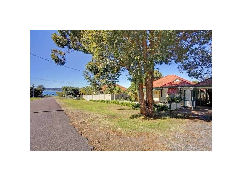 6 Day Street, Toronto NSW 2283