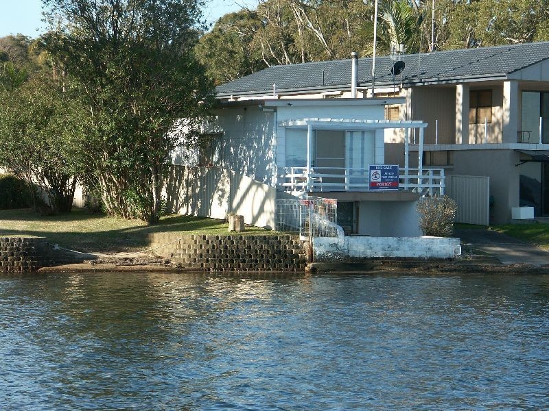 128 Kilaben Road, Kilaben Bay NSW 2283