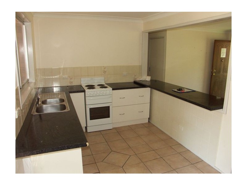 18 Fremantle Close, Woodrising NSW 2284