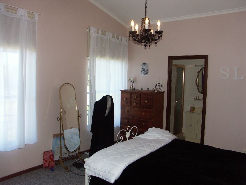 23 Macquarie Road, Fennell Bay NSW 2283