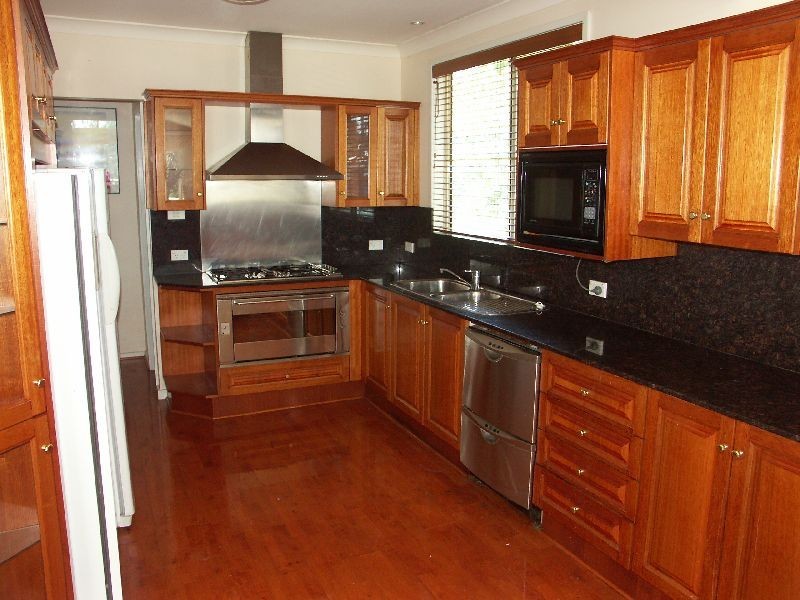 165 Bay Road, Bolton Point NSW 2283