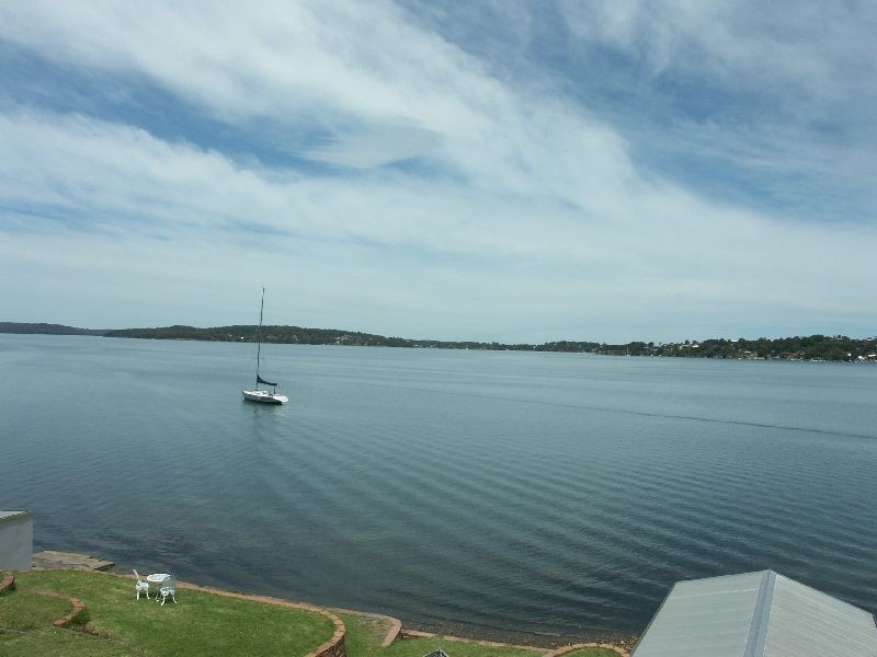 329 Coal Point Road, Coal Point NSW 2283