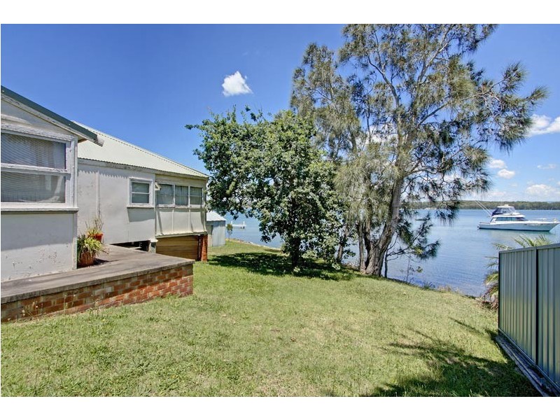105-107 Coal Point Road, Coal Point NSW 2283