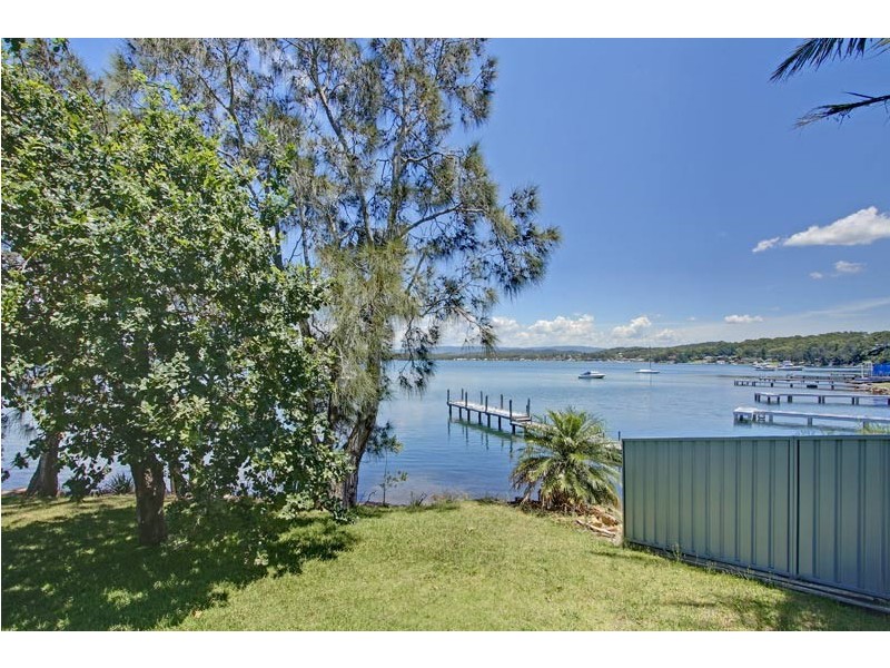 105-107 Coal Point Road, Coal Point NSW 2283