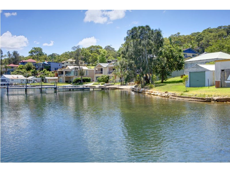 105-107 Coal Point Road, Coal Point NSW 2283