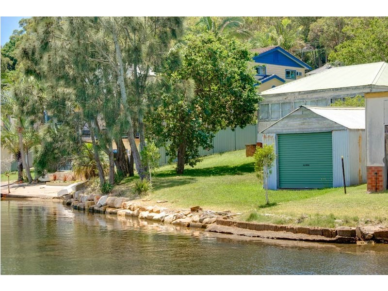 105-107 Coal Point Road, Coal Point NSW 2283