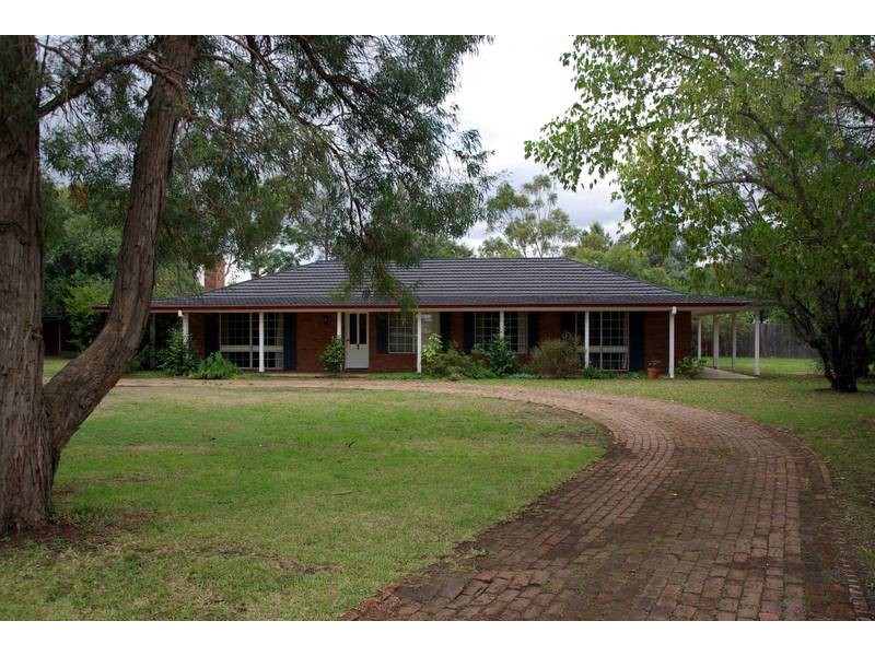 5 Parbury Place, Scone NSW 2337