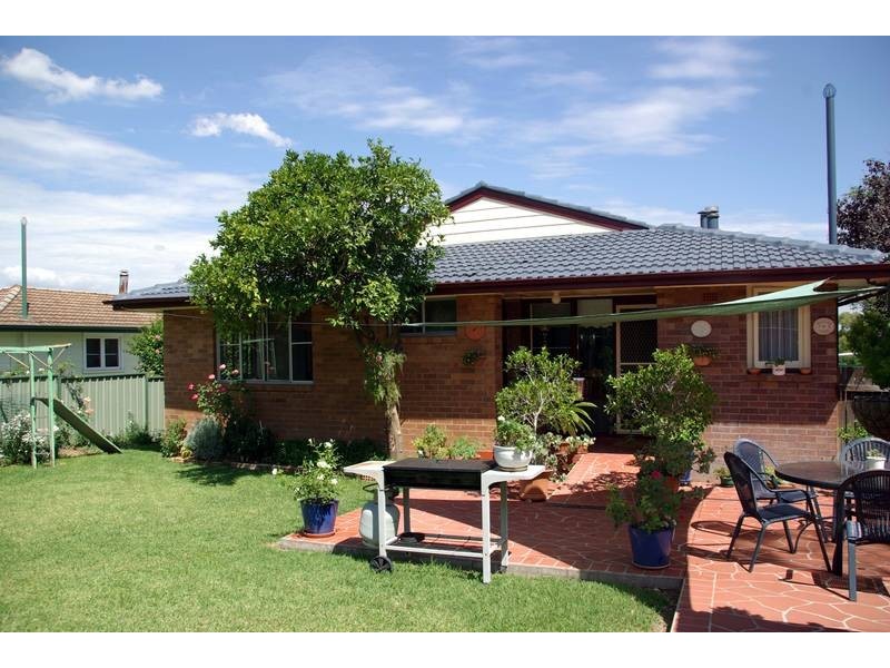 2 Bingle Street, Scone NSW 2337