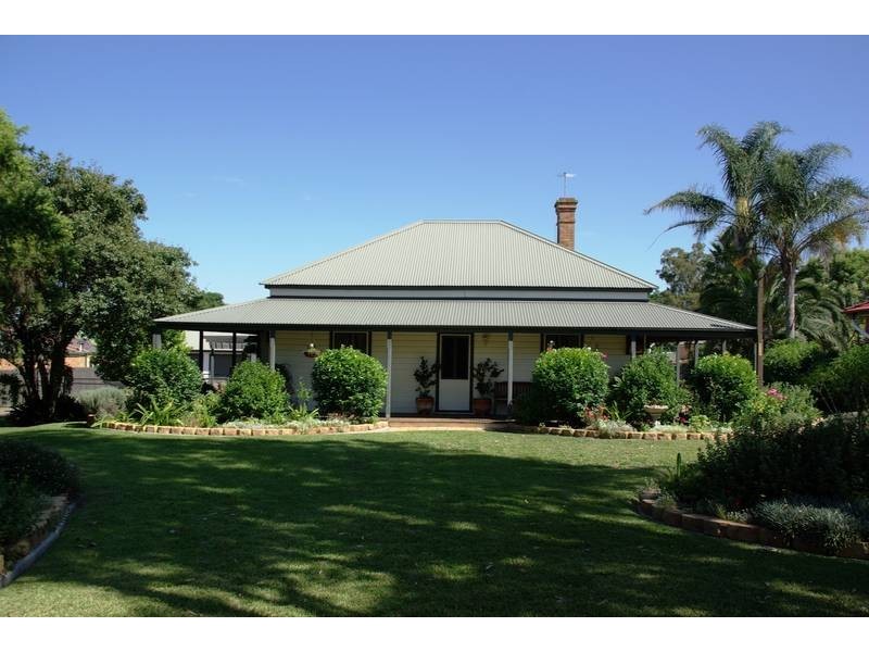 203 MacQueen Street, Aberdeen NSW 2336