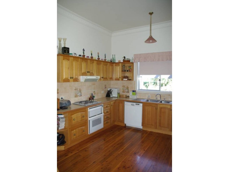 203 MacQueen Street, Aberdeen NSW 2336