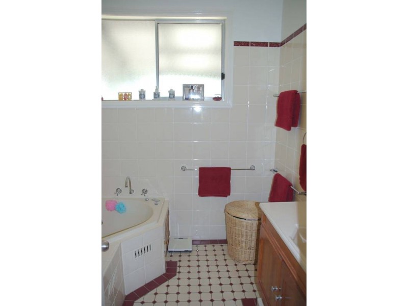 203 MacQueen Street, Aberdeen NSW 2336