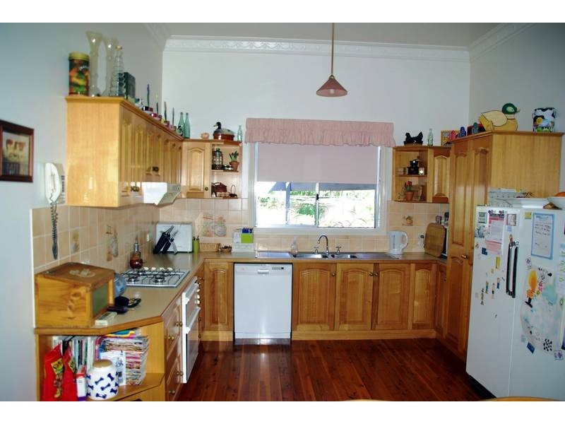 203 MacQueen Street, Aberdeen NSW 2336