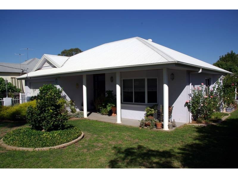 39 Oxford Road, Scone NSW 2337