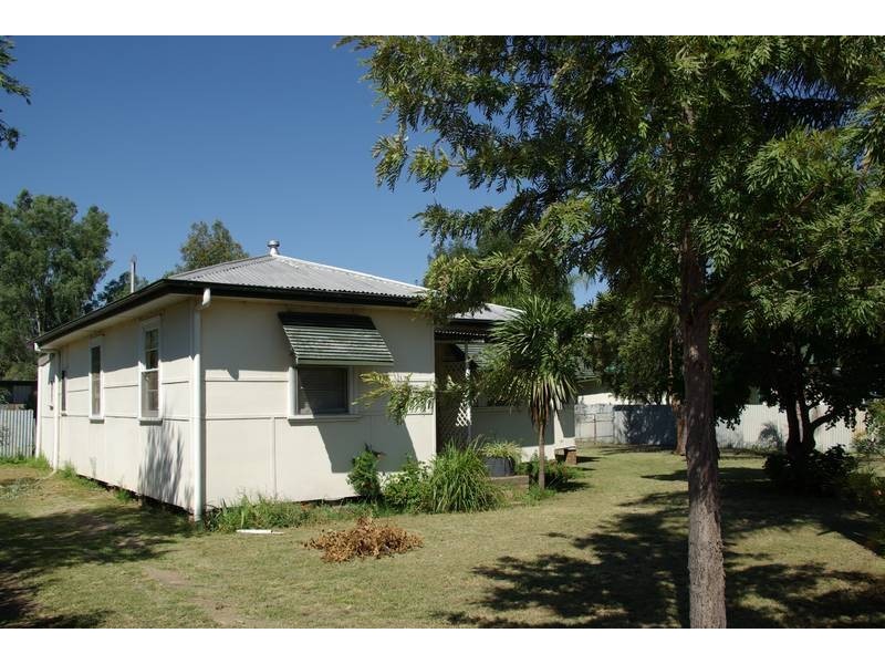 52 Kelly Street, Scone NSW 2337