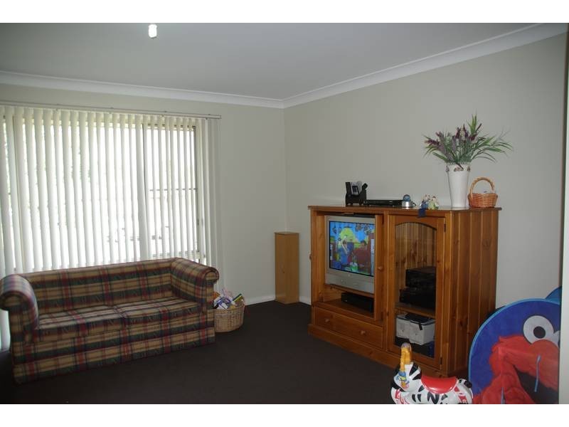 2 Askin Place., Scone NSW 2337