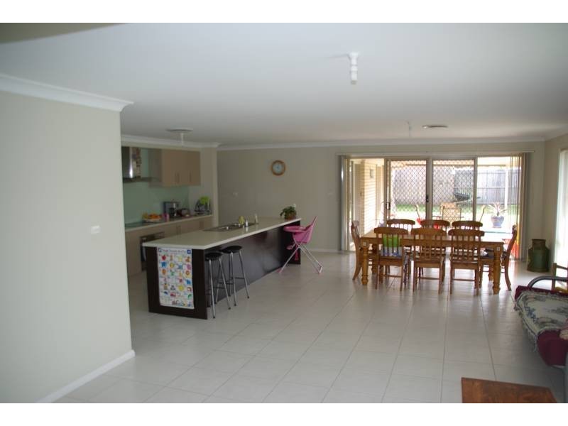 2 Askin Place., Scone NSW 2337