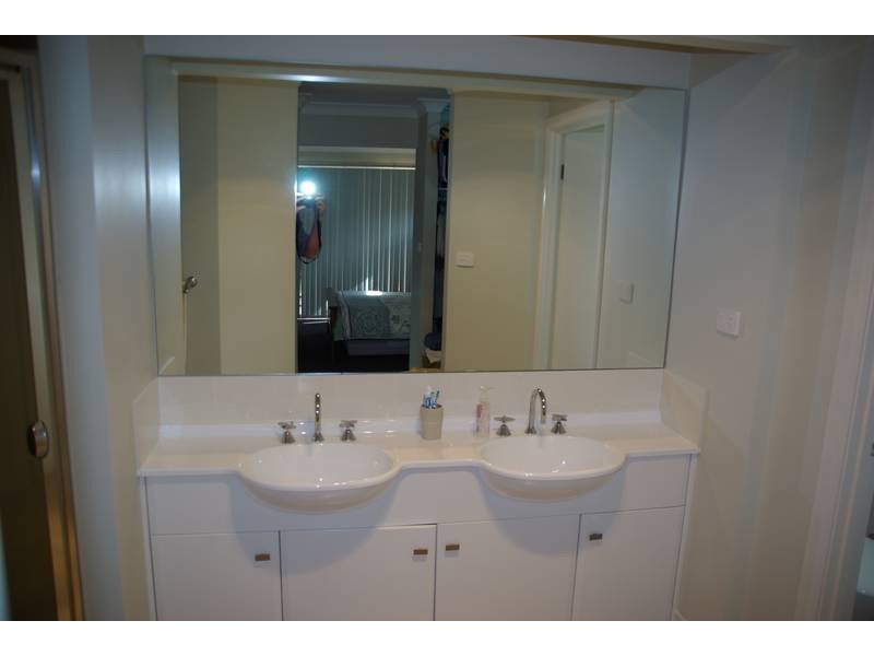 2 Askin Place., Scone NSW 2337