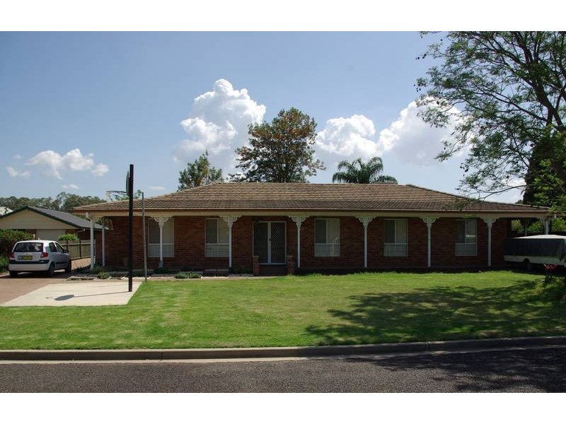 43 Towarri Street, Scone NSW 2337