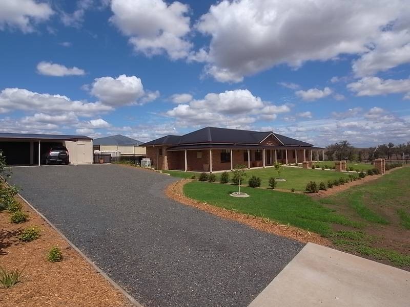 2 Bhima Drive, Scone NSW 2337