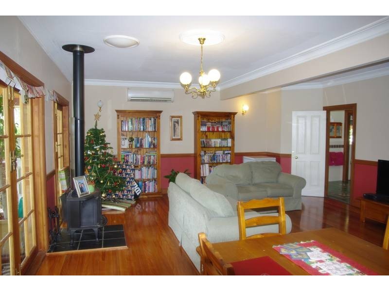 11 Oxford Road, Scone NSW 2337