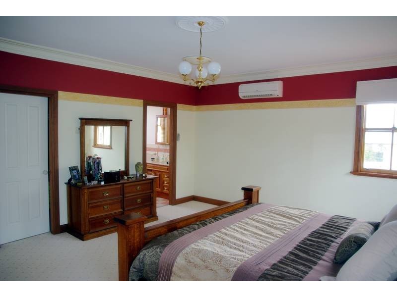 11 Oxford Road, Scone NSW 2337