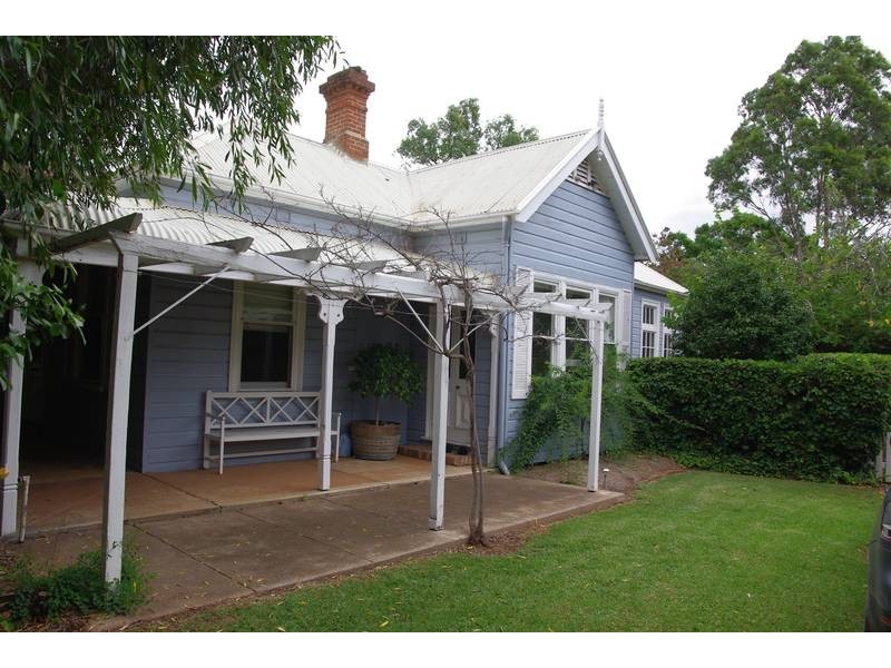 95 Waverley Street, Scone NSW 2337