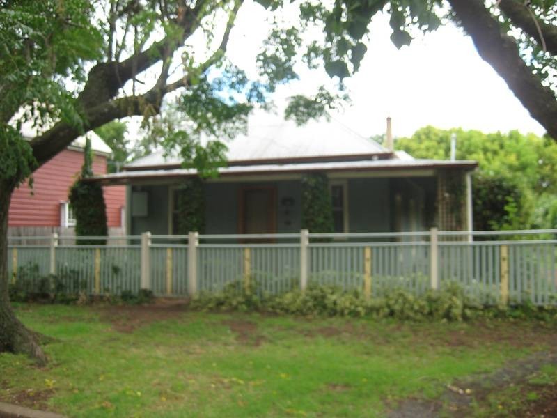 70 Kingdon Street, Scone NSW 2337