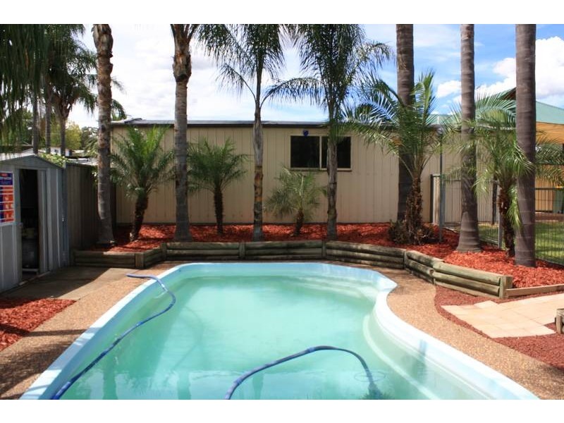 72 St Andrews Street, Aberdeen NSW 2336