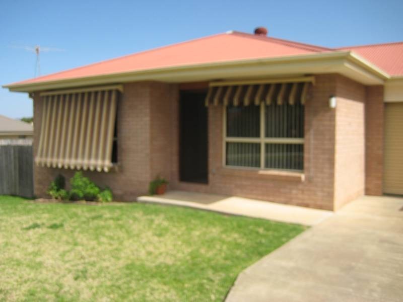 2/53 Barton Street, Scone NSW 2337