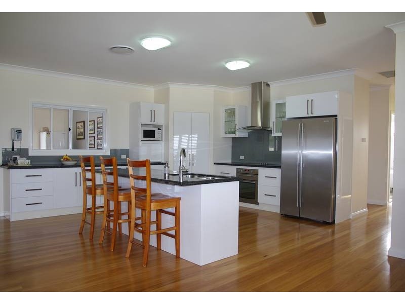 13 Redbank Drive, Scone NSW 2337