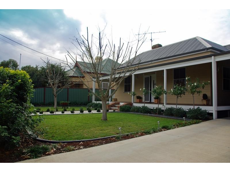 52 Guernsey Street, Scone NSW 2337