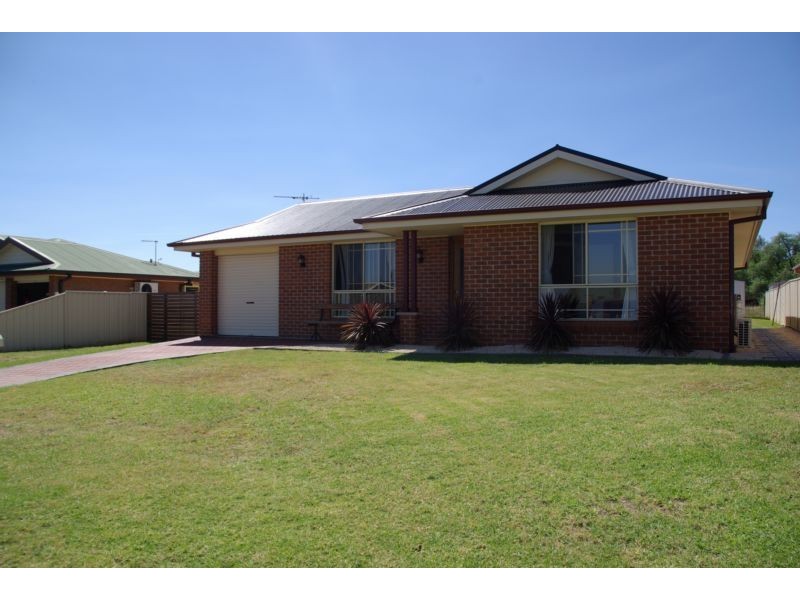 18 Eveleigh Court, Scone NSW 2337