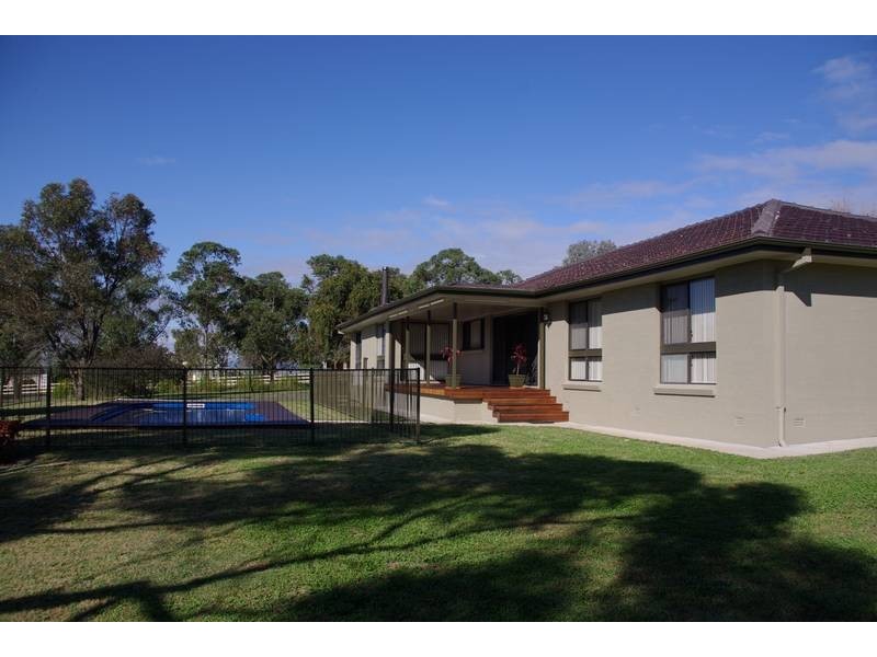 . Tullong Road, Scone NSW 2337