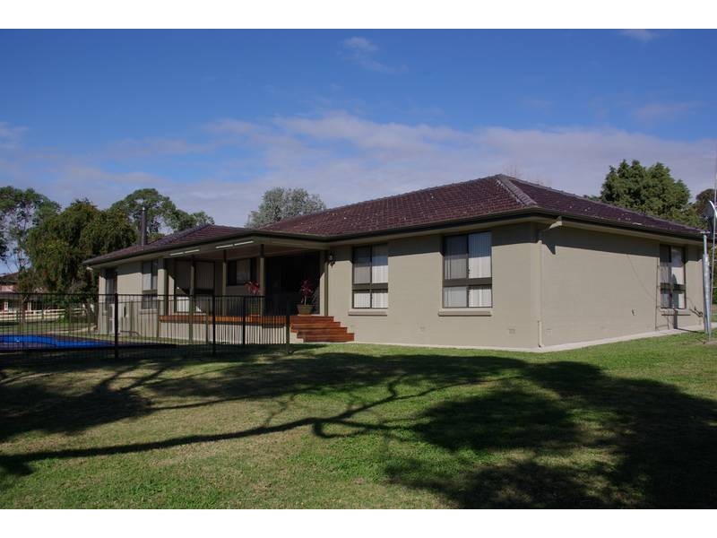 . Tullong Road, Scone NSW 2337