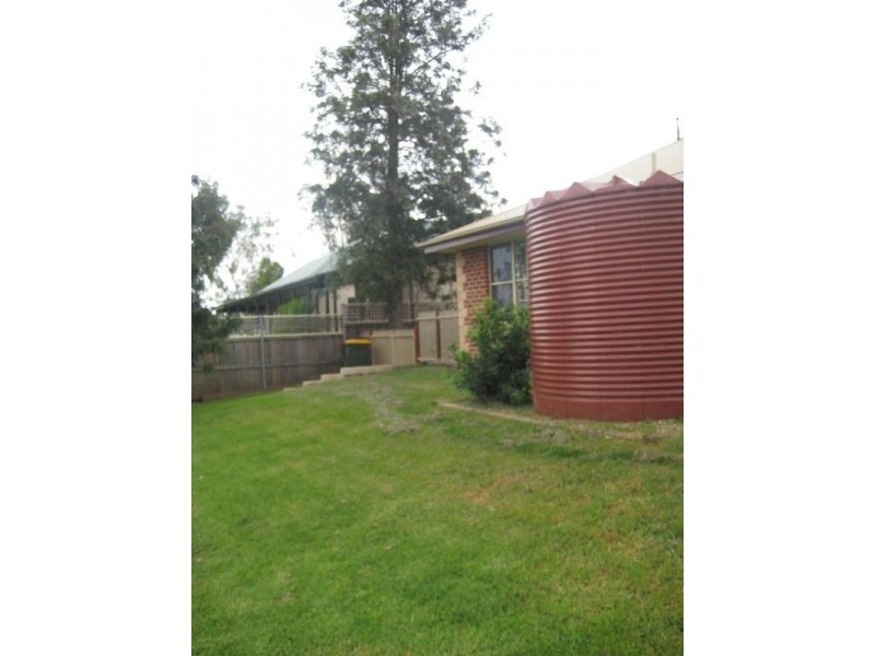 2/36A Satur Rd, Scone NSW 2337