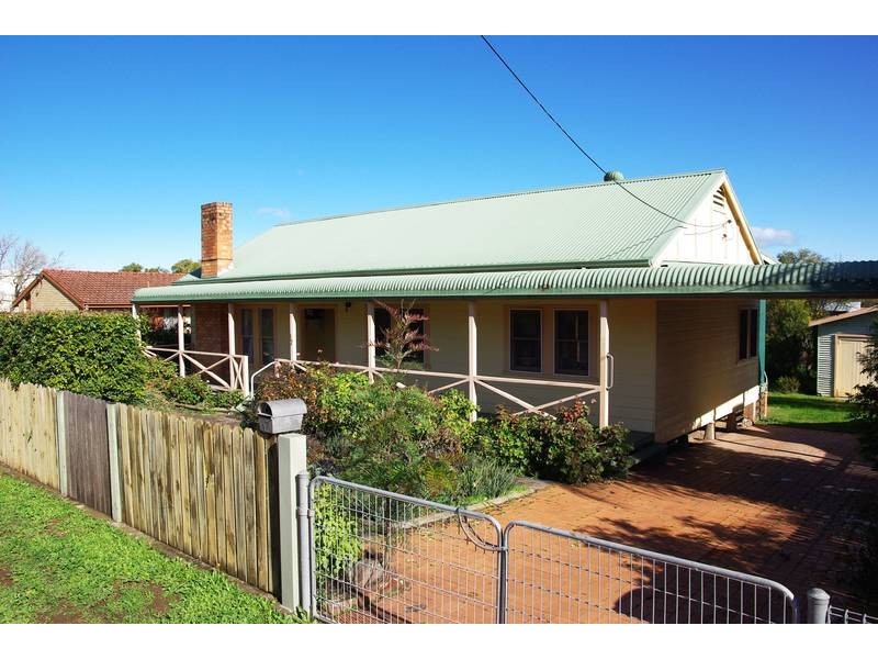 17 Stafford Street, Scone NSW 2337