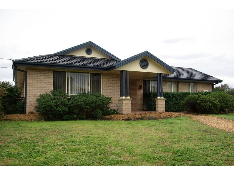 1. Gunsynd Close, Scone NSW 2337