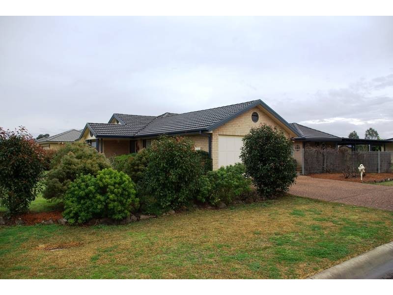 1. Gunsynd Close, Scone NSW 2337