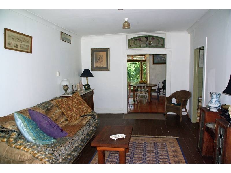 15 Finch Street, Blandford NSW 2338