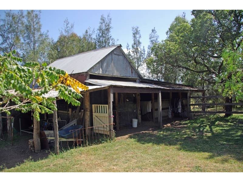 15 Finch Street, Blandford NSW 2338