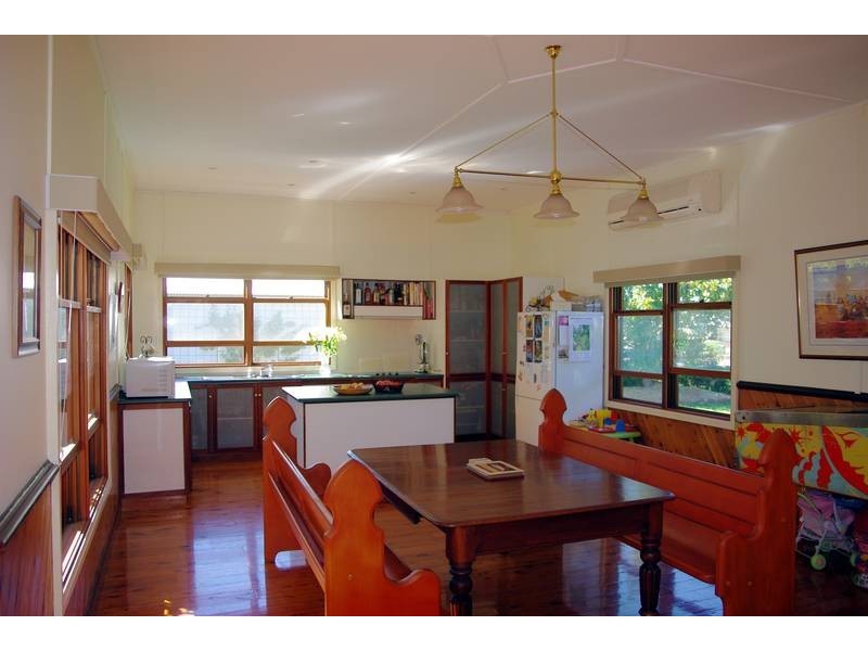 100 Waverley Street, Scone NSW 2337