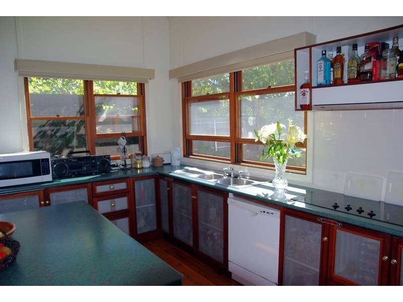 100 Waverley Street, Scone NSW 2337