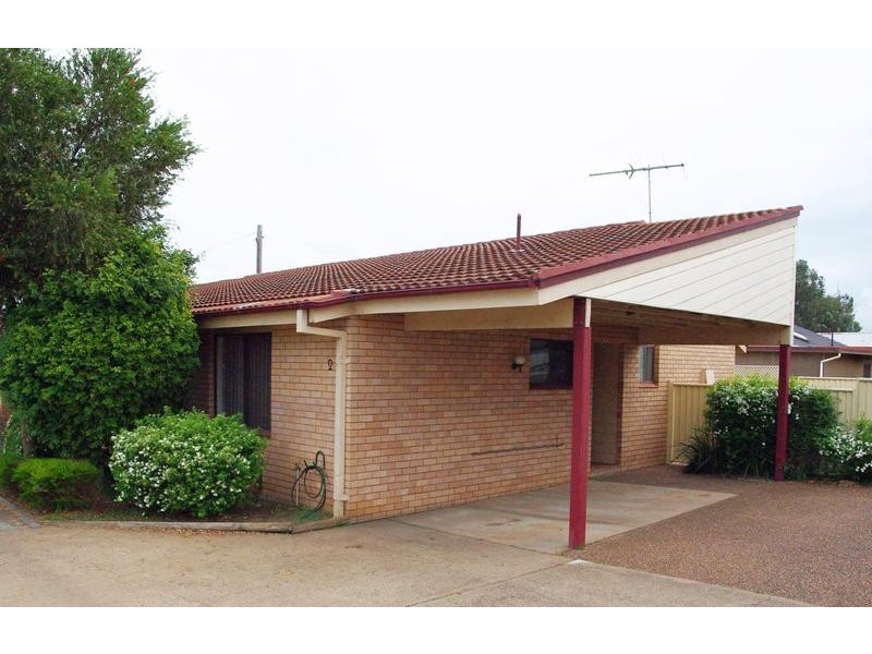 2/65 Satur Road, Scone NSW 2337