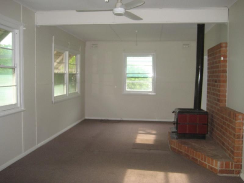 84 Waverley Street, Scone NSW 2337