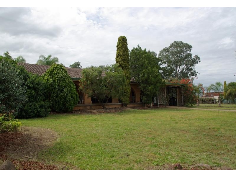 60 Barton Street, Scone NSW 2337