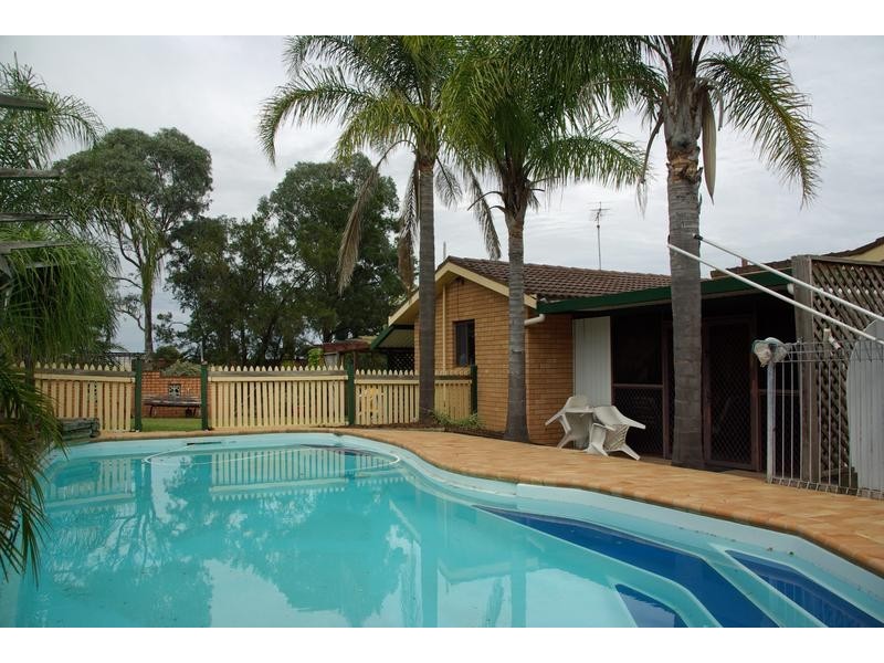 60 Barton Street, Scone NSW 2337